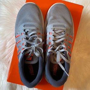 Women’s Nike Lunar stelos